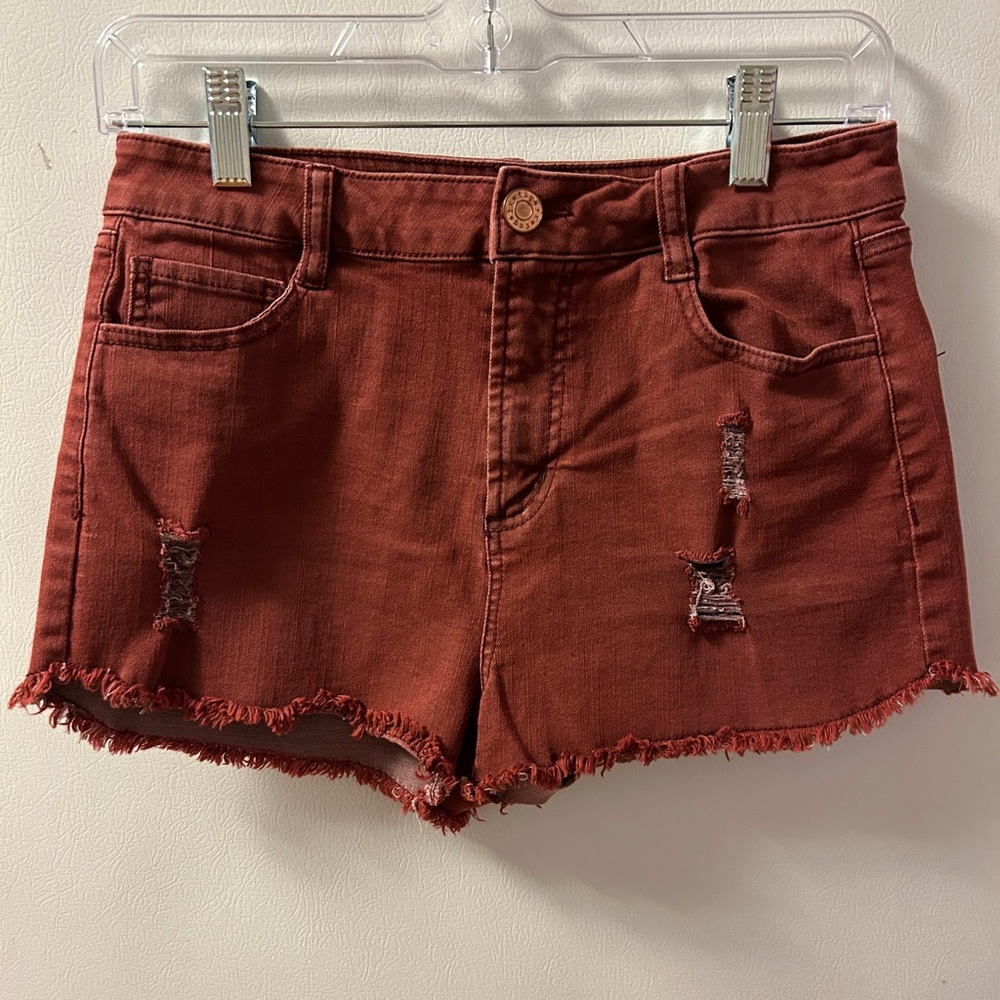 Refuge Maroon Stretch Jean Shorts Size 4